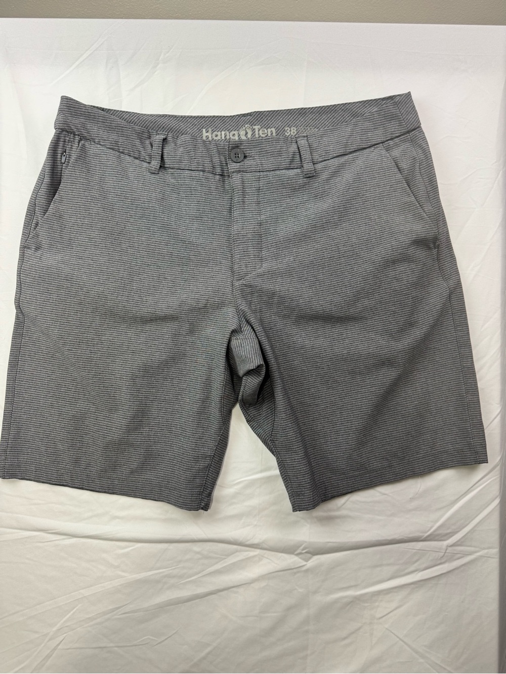 Hang Ten Men's Micro-Pattern Gray Flat Front Shorts